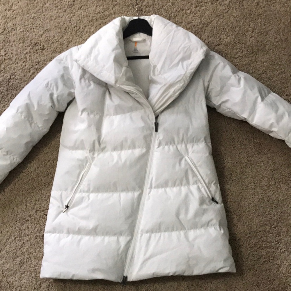 Women’s Lucy down puffer coat jacket size small